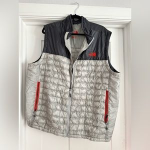 The North Face men’s vest